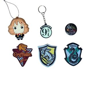 Harry Potter Accessories Lot Gryffindor Hufflepuff Slytherin‎ Hermione Keychain